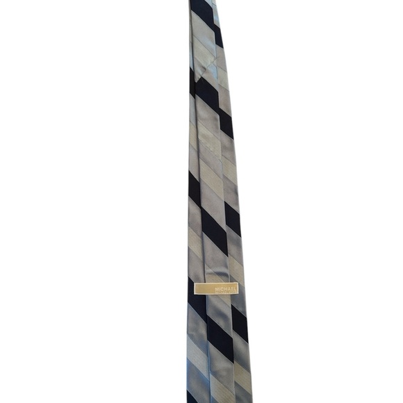 MICHAEL KORS MENS TIE Lt. Blue/Navy STRIPED 3.5 X 61 - Picture 2 of 5